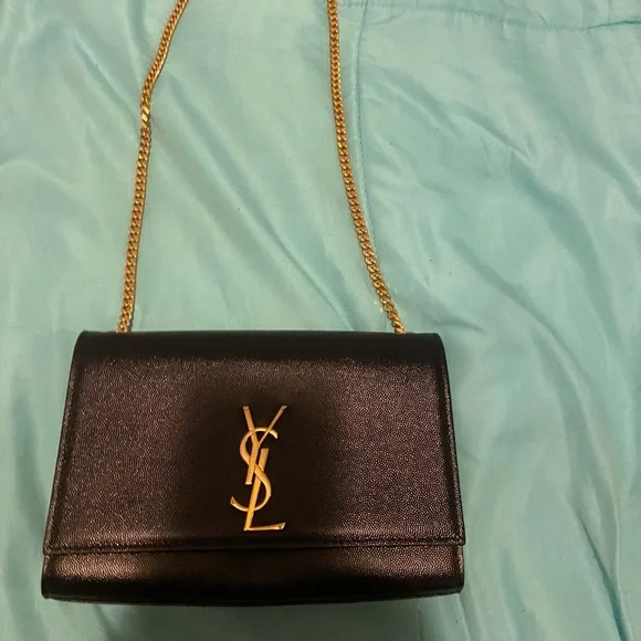 KATE MEDIUM IN GRAIN DE POUDRE EMBOSSED LEATHER - Picture 5 of 8